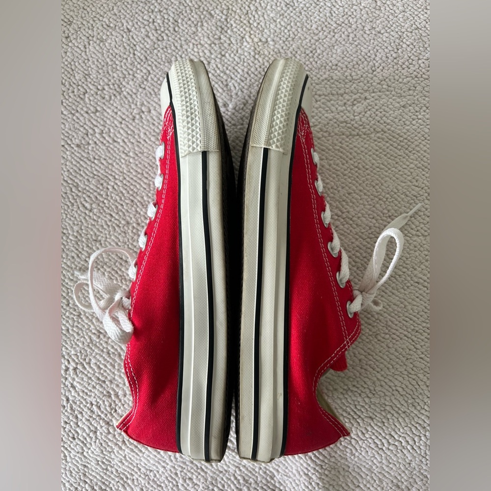 Converse Chuck Taylor All Star Low-Top Sneaker - Red / Size: 7 Mens / 9 Women’s - Picture 8 of 12